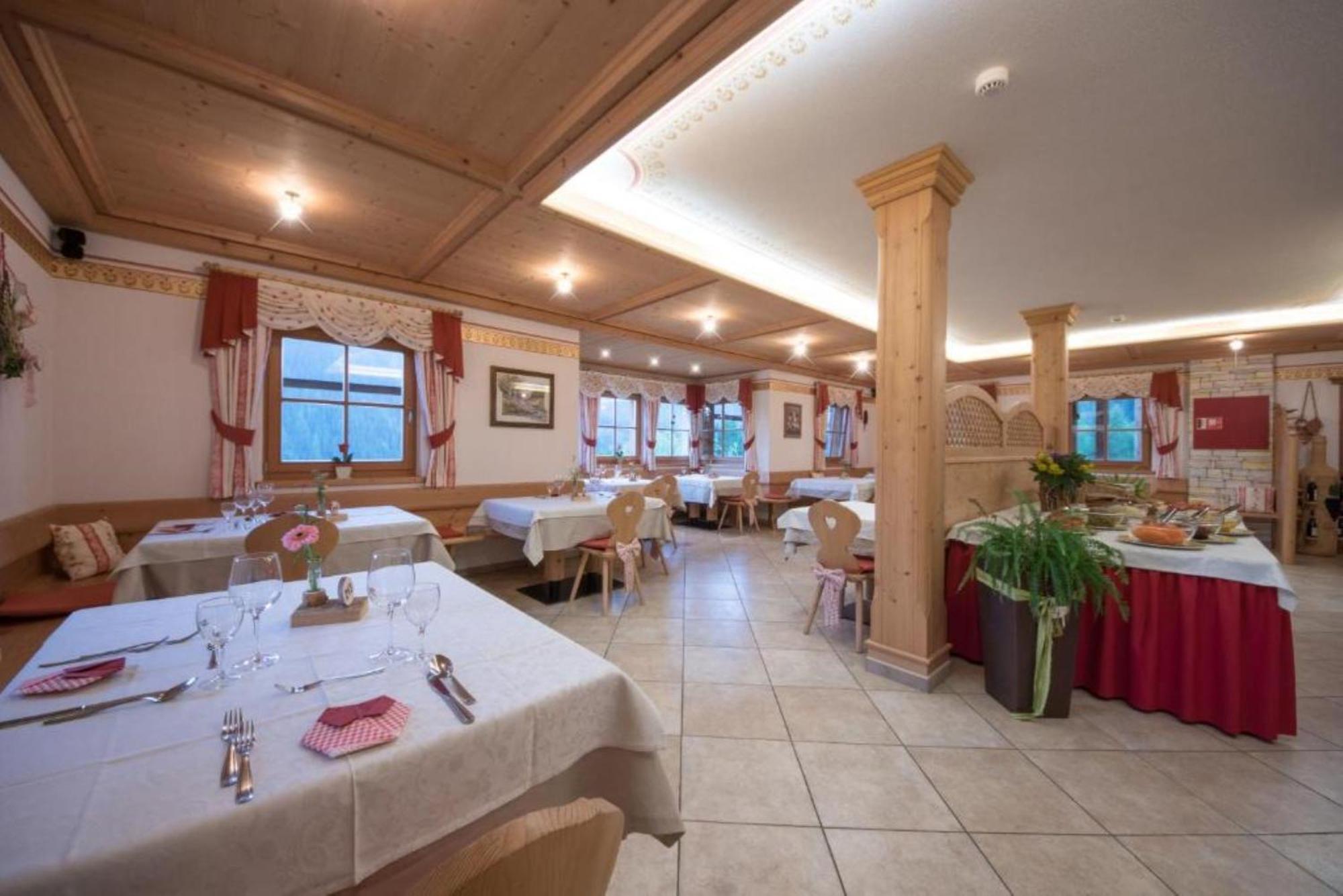 Hotel Pension Odles San Martino in Badia Dış mekan fotoğraf
