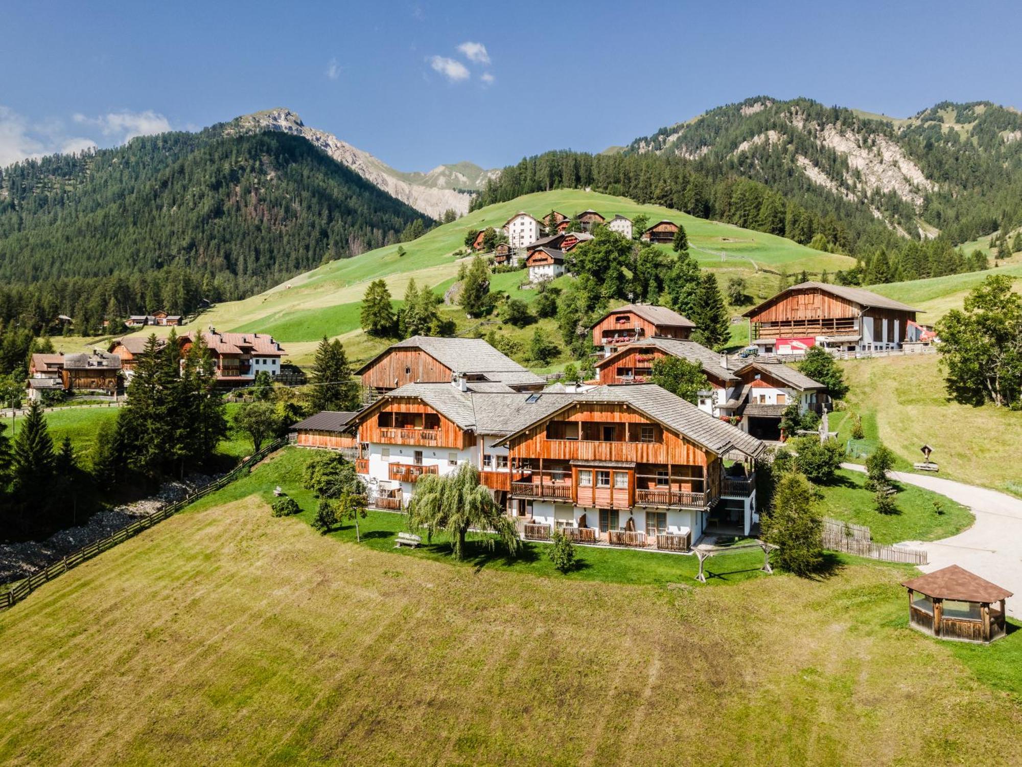 Hotel Pension Odles San Martino in Badia Dış mekan fotoğraf