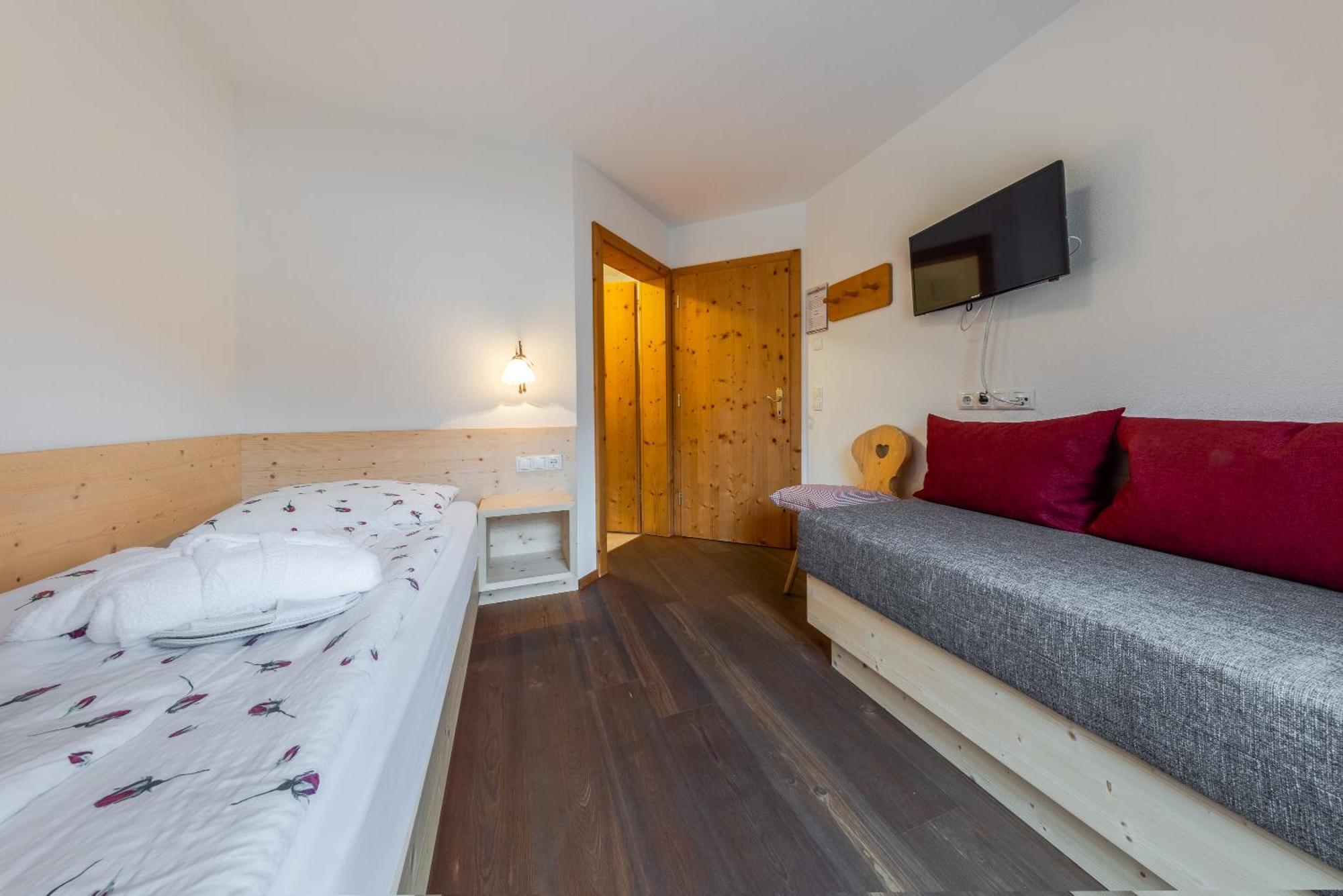 Hotel Pension Odles San Martino in Badia Dış mekan fotoğraf